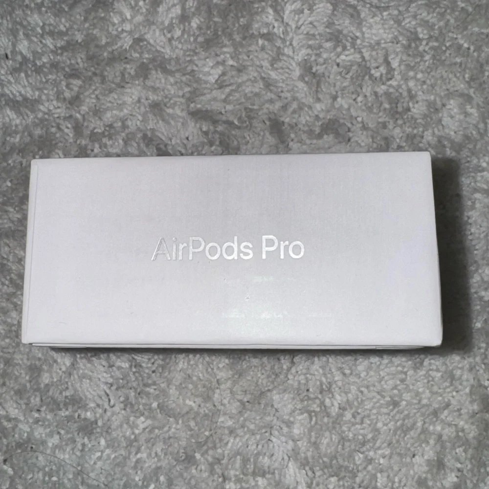 Apple White AirPods Pro Wireless Headset